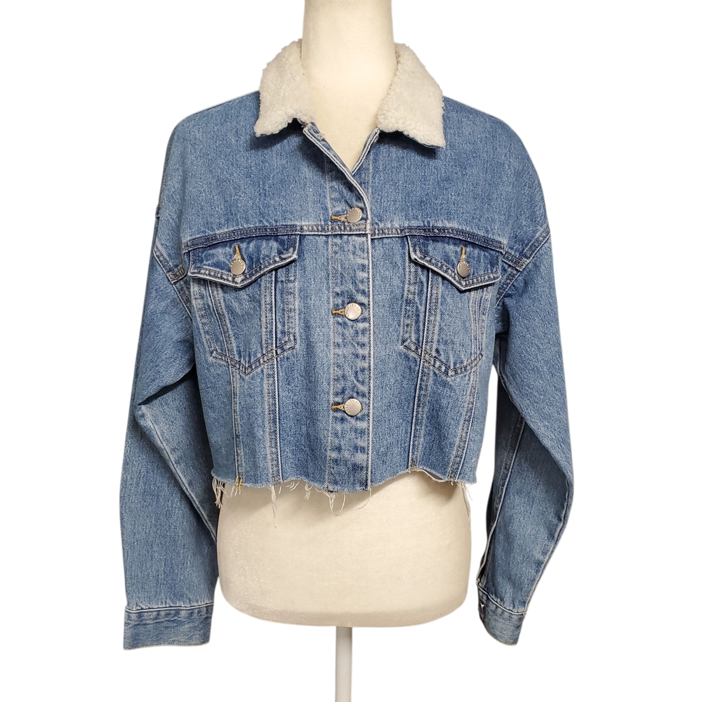 Forever 21 Blue Cropped Denim Jacket Womens Medium White Sherpa Collar Button Up